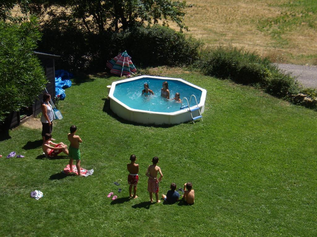 בית הארחה Yosa de Sobremonte 	La Casa Azul מראה חיצוני תמונה